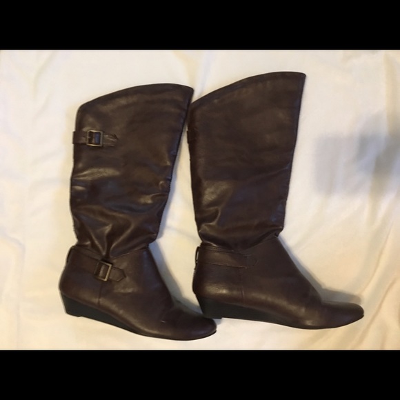 Brown boots EUC