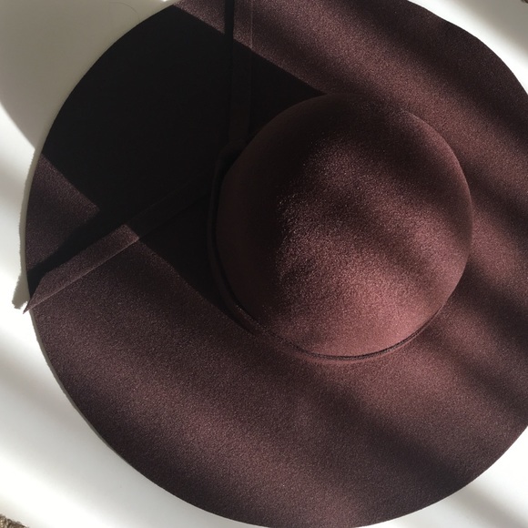Floppy hat - Picture 2 of 4