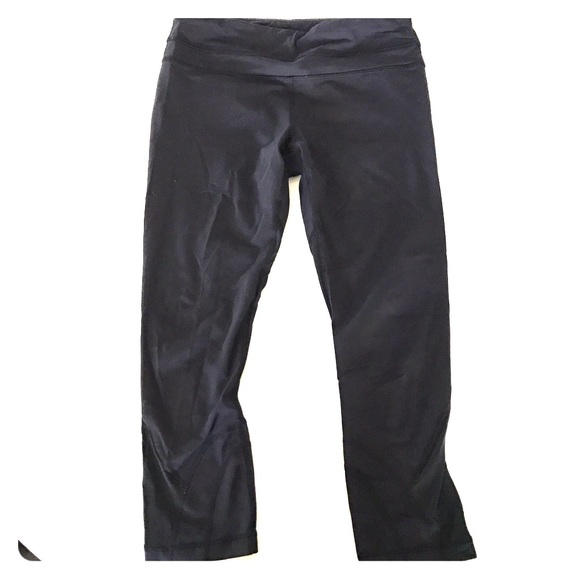 Lululemon running crop