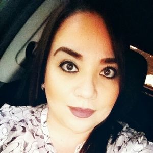 Meet your Posher, Mayra