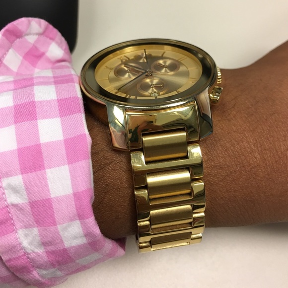 Midsize Movado BOLD chronograph 38 mm yellow gold.