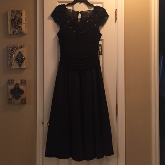 Jessica Howard Dresses & Skirts - Jessica Howard black dress