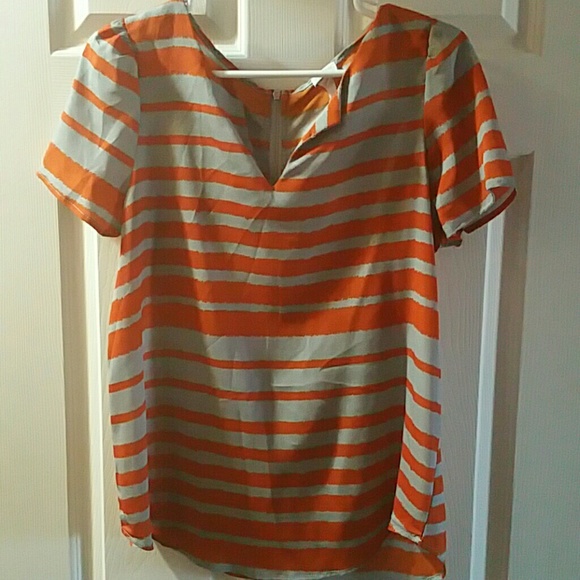 Grey & orange women's shirt size Large