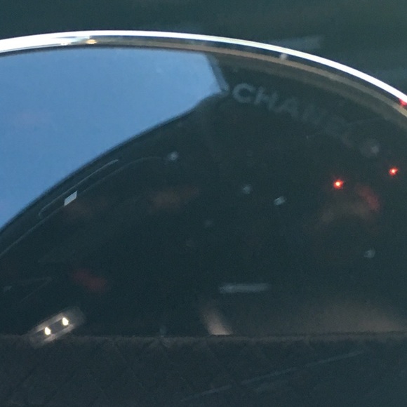 Chanel sunglasses - Picture 4 of 4