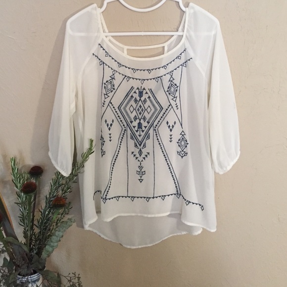 White blouse with blue embroidery - Picture 1 of 4