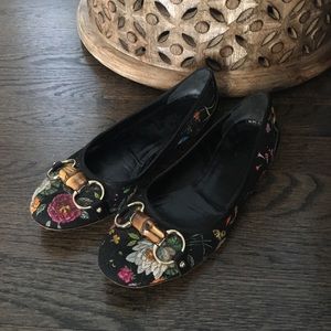 Gucci flats