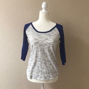 Express baseball tee