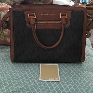 Large Michael kors bag