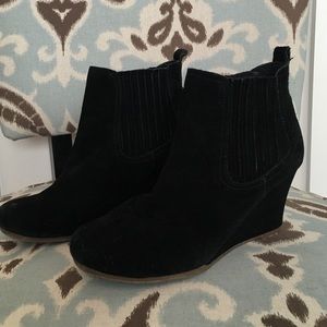 Dolce Vita black suede wedge bootie