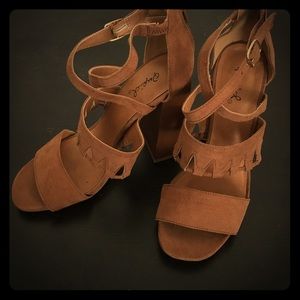 Qupid strapping Chunky heels