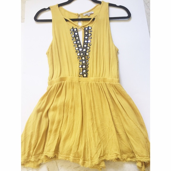 ❤️️ sale ❤️️Mustard romper/ jumper