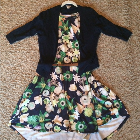 *NWT* LuLaRoe Carly - Small