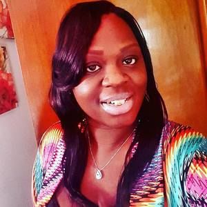 Meet your Posher, Iesha