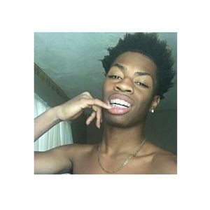 Meet your Posher, Emmanuel