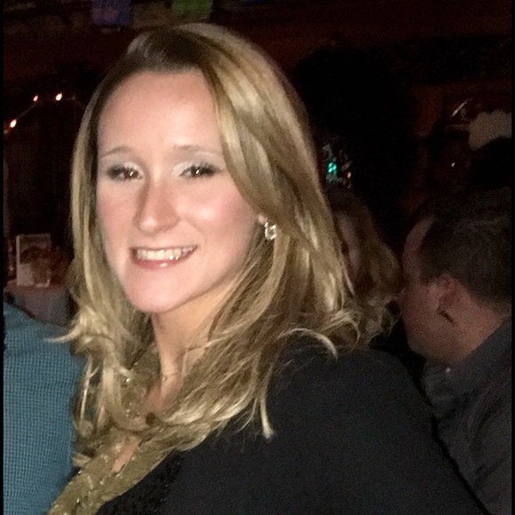 Meet your Posher, Cindy