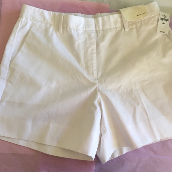 NWT White Gap weekend shorts