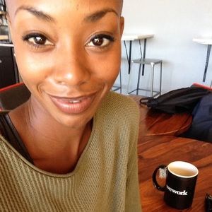 Meet your Posher, Adria