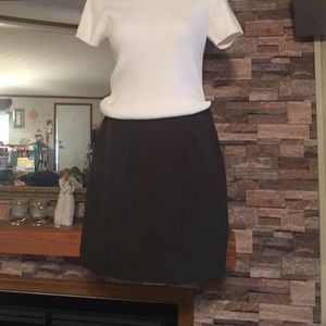 4/20 dark grey skirt great asset with knee boots