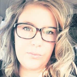 Meet your Posher, Lauryn