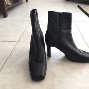 Black Boots