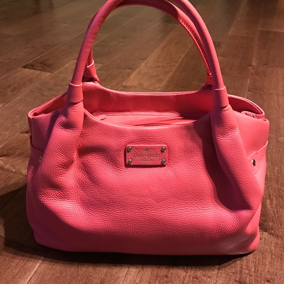 kate spade Handbags - Kate Spade♠️Coral Handbag Like New