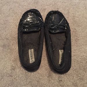 Black Magellan slippers