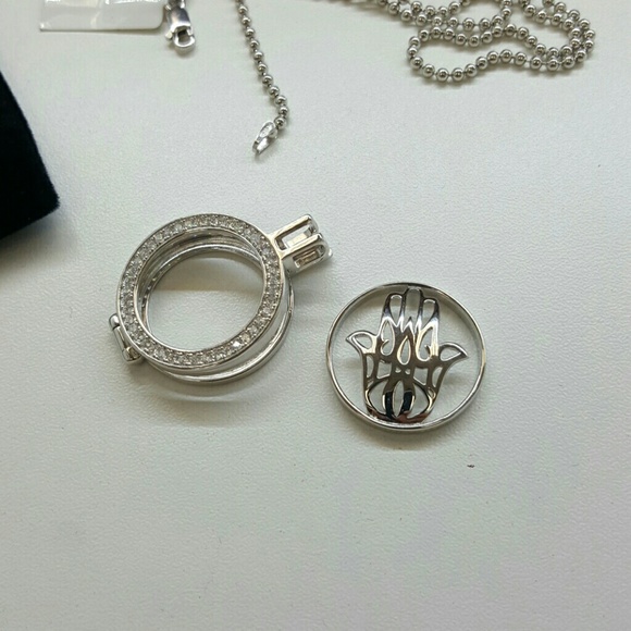 Interchangeable locket - Picture 3 of 3
