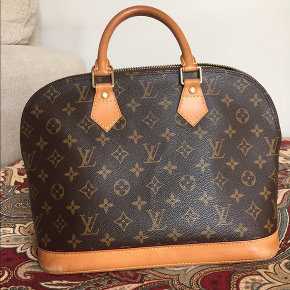 100% Authentic Louis Vuitton Monogram Alma PM