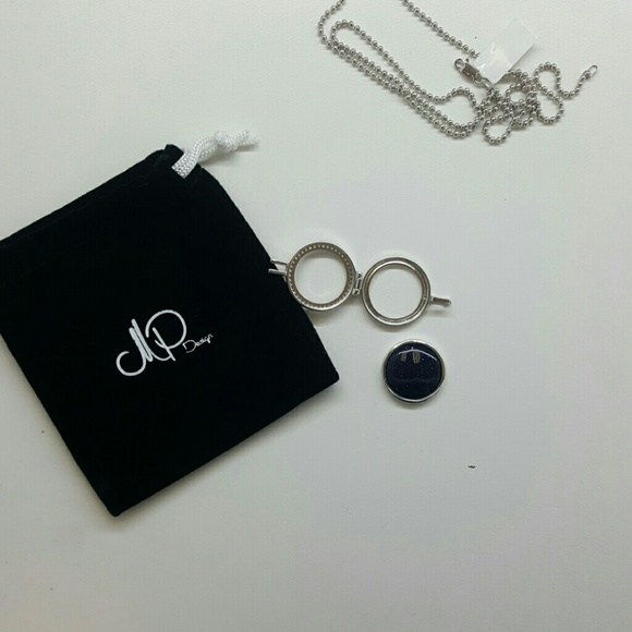 Sterling silver Locket - Picture 3 of 4