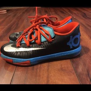 Toddle boys KD shoes