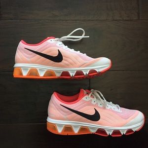 Nike Women's Size 10 Tailwind