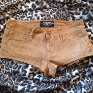 Lucky Leather Booty Shorts💕