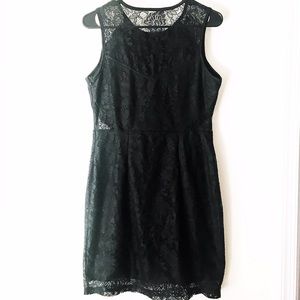 80% OFF! JACK BB Dakota Lace Lightweight Dress