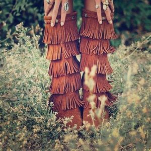 Minnetonka moccasins boots