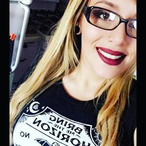 Meet your Posher, Jade