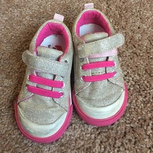 Kids shoes