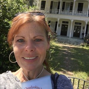 Meet your Posher, Jen