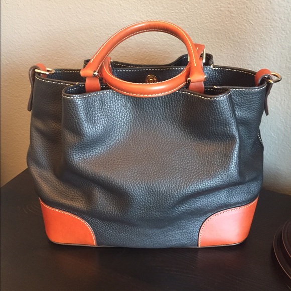 🚫SOLD on M🚫D&B Black pebbled Brenna Satchel - Picture 2 of 4