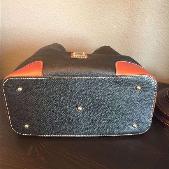 🚫SOLD on M🚫D&B Black pebbled Brenna Satchel - Picture 3 of 4