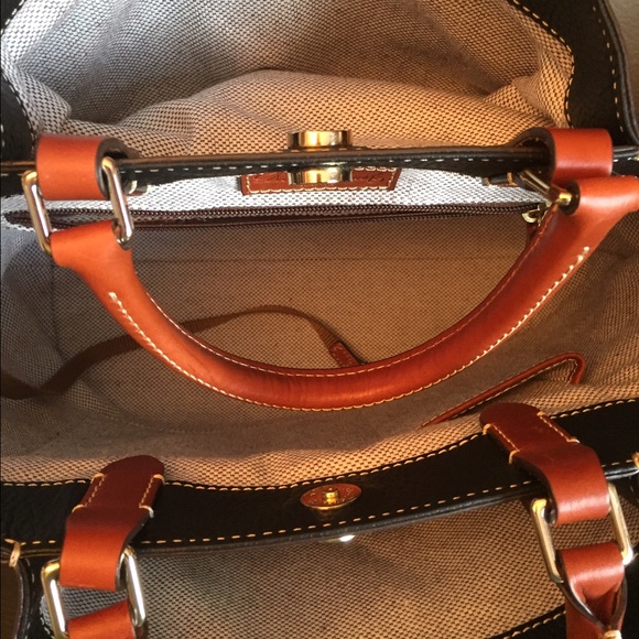 🚫SOLD on M🚫D&B Black pebbled Brenna Satchel - Picture 4 of 4