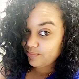 Meet your Posher, Jazmine