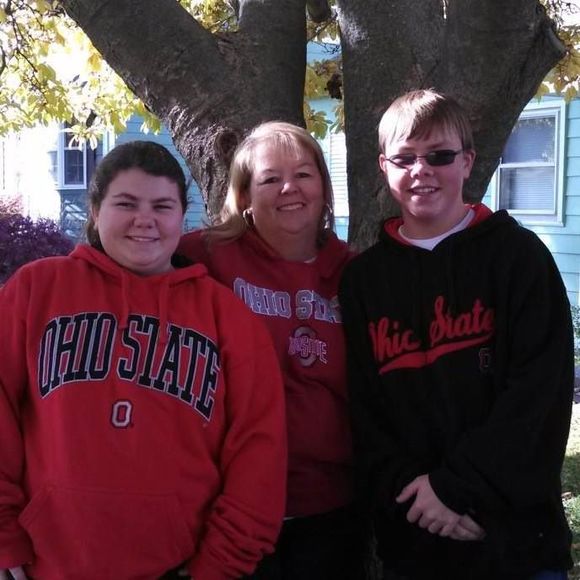 Meet your Posher, Kristine - Picture 2 of 2