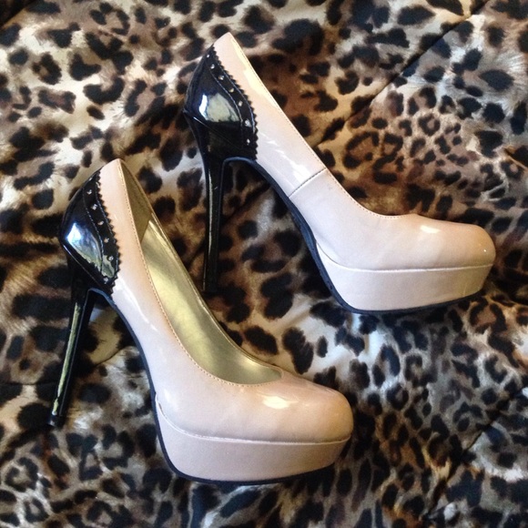 Two Tone PINUP Heels