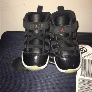 Retro 11s toddler size 7c mint condition