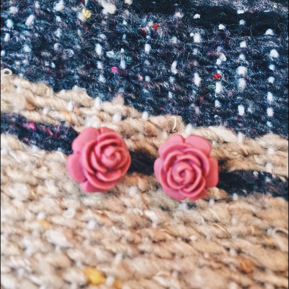 Rosebud Earring Studs