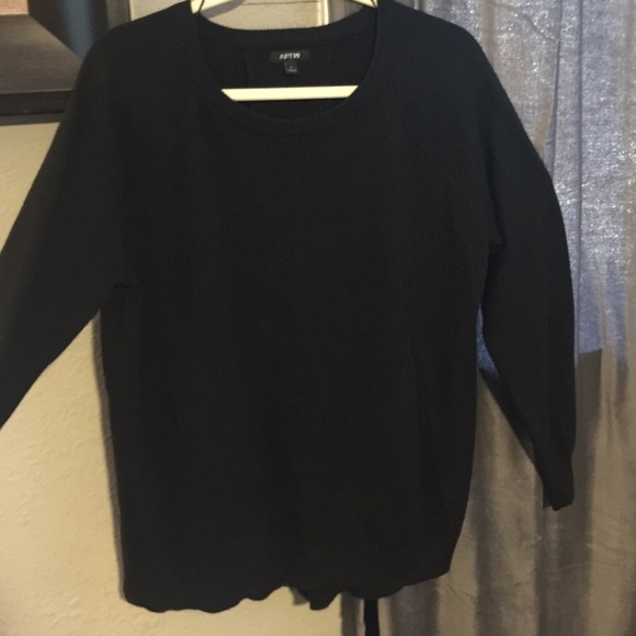 Apt. 9 sweater