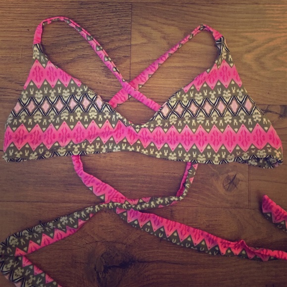 Frankie's bikinis top