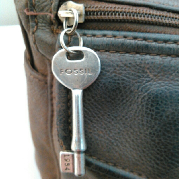 Fossil purse - Picture 2 of 4