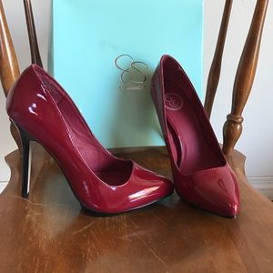 Jessica Simpson NIB heels