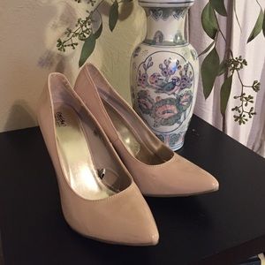 Cream/beige heels